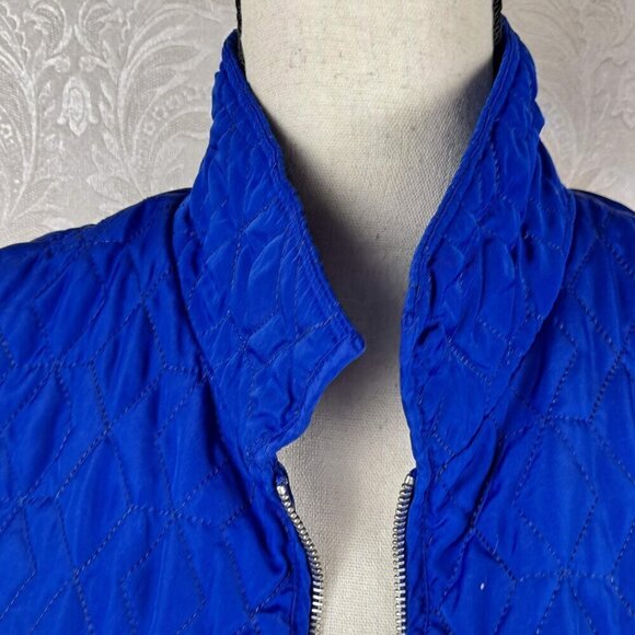 Chico's Size 2 (US Med) Cobalt Blue Sleeveless Vest Pockets Diamond Quilted - Picture 2 of 11